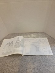 Patterns of Fashion 1 by Janet Arnold : Englishwomen’s Dresses c. 1660-1860