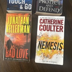 Lot of 4 paperbacks books