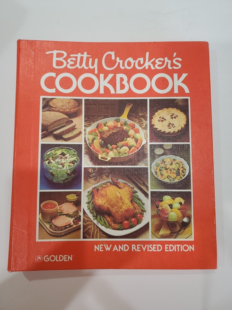 „Betty Crocker’s Cookbook – New & Revised Edition” binder cook book, 1970’s
