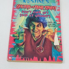 Goosebumps Books Lot Of 8 Paperback R.L. Stine Scholastic 1990s – 2000s