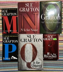 26 Sue Grafton Complete Set A-Y, Plus Kinsey & Me, Female Sleuth Mixed Lot