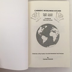 Carmen’s Worldwide Kitchen – English/Spanish Cookbook by Carmen Kolenda 342 p VG