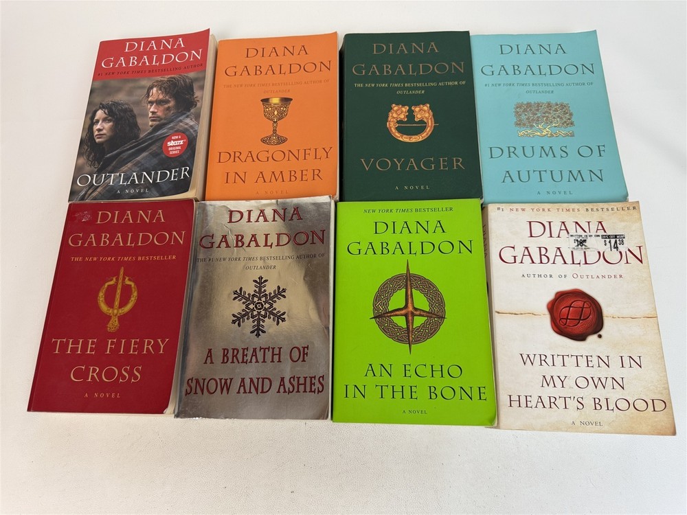 Diana Gabaldon Lot 1st 8 OUTLANDER Series All Large Paperbacks