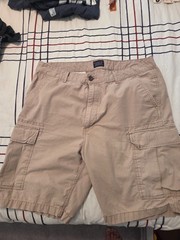 Mens Levi Strauss Cargo Waterless 100% Cotton Shorts 36 Waist (Beige)