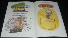 FLY GUY VS. THE FLY SWATTER! BOOK 14CM X 22CM (PICTURE BOOK) BRAND NEW