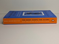 The Body Keeps the Score- Bessel van der Kolk, M.D.- PB used GOOD