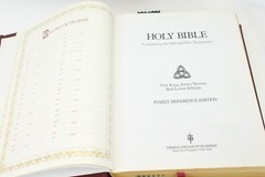 Holy Bible NKJV Red Family Edition Leather1985 Nelson 255BGCE 11.5×8.5×2 Inches