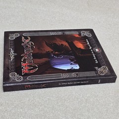 Midnight rpg: Epic Fantasy in an Age of Shadow d20 System Roleplaying Hardcover