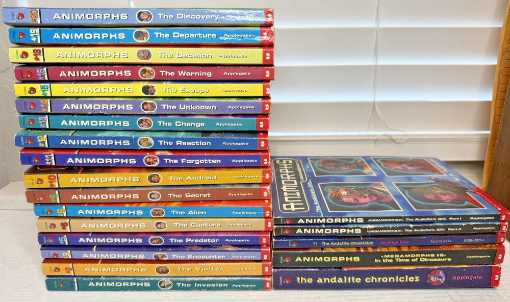 22 PC ANIMORPHS MEGAMORPHS ANDALITE CHRONICLES PAPERBACK BOOKS LOT APPLEGATE (K)