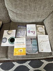 Women’s Ministry Book Lot Of 7 Books. Kay Arthur Nancy Demos Mary Kassian