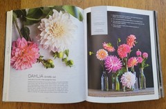 The Flower Recipe Book: 100 Magical, Sculptural, Seasonal Arrangements