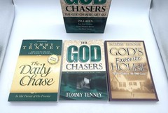 God Chasers Gift Set by Tommy Tenney (3 Volumes) – Hard Box + Paperback Books