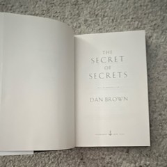 Dan Brown The Secret of Secrets Hardcover Novel w/ Dust Jacket 2025 Langdon