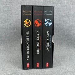 The Hunger Games Trilogy Boxed Set Catching Fire/Mockingjay Suzanne Collins 2013