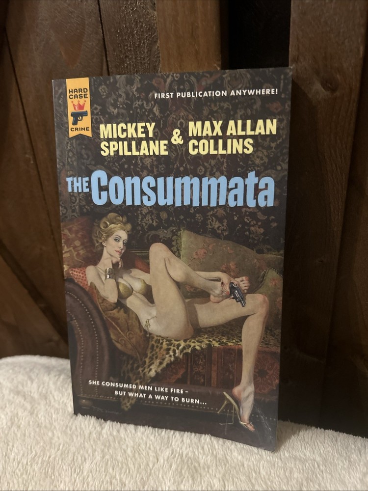 Consummata, 2011 Paperback Mickey Spillane READ ONCE Hard Case Crime +bonus MMPB