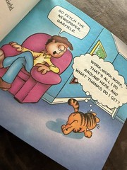 Garfield in Space by Jim Davis (1983 Random House) Paperback 5inx5.5in vintage