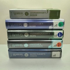 Lot 5 Erin Hunter Books Super Editions Set Hardcover & PB