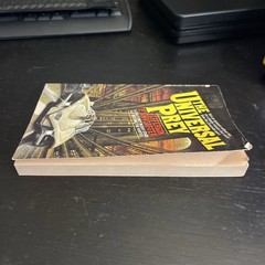 The Universal Prey, by Jefferson P. Swycaffer – US paperback, Avon Books, 1985