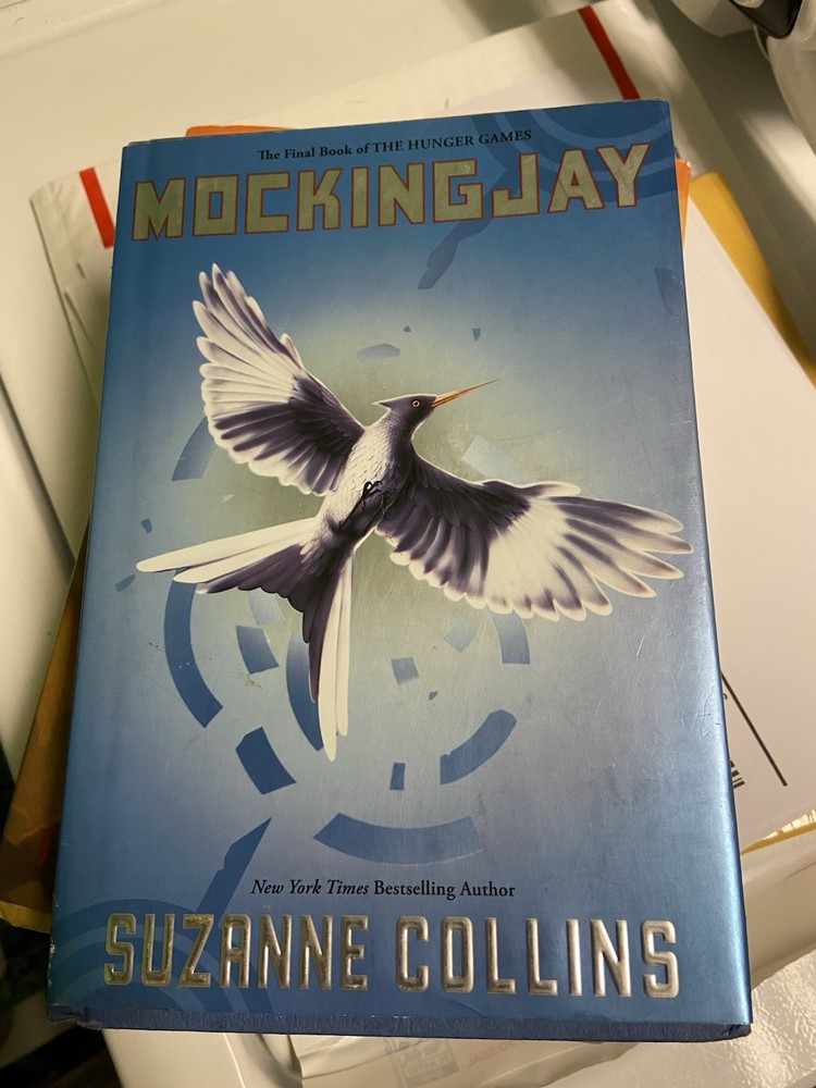 Mockingjay (The Final Book of The Hunger Games) by Collins, Suzanne