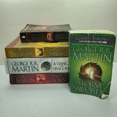 Game of Thrones Books 1-5 Paperback Set – A Song of Ice and Fire Lot Complete