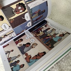 Raina Telgemeier: Smile Drama Sisters Ghosts Guts Graphic Novels Paperback Kids
