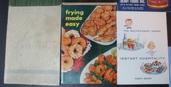 LARGE lot of 12 VINTAGE 1930’s to 1960’s Cooking Booklets (Some RARE FINDS) nice