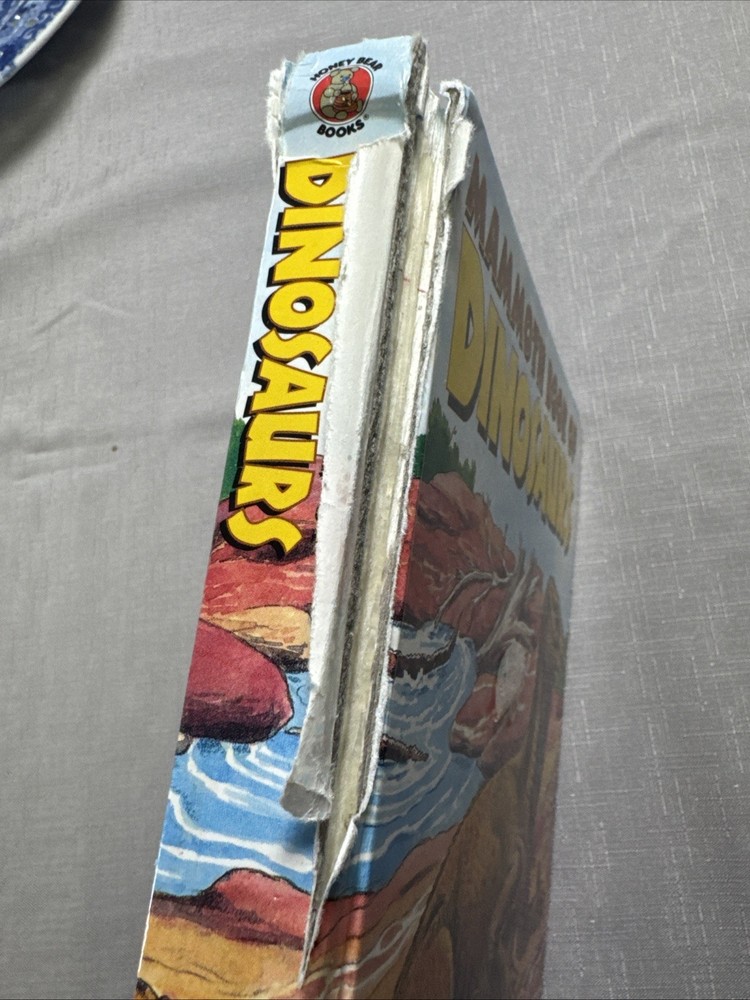 Mammoth Book of Dinosaurs Featuring Ice Age Creatures