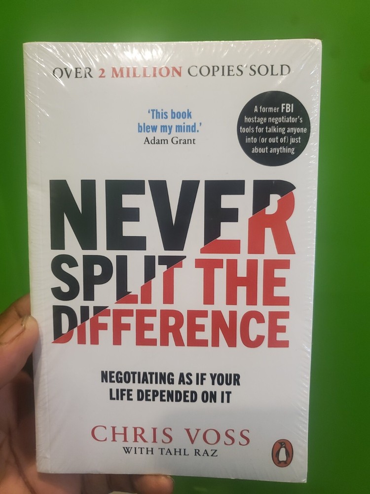 English Book🌙📖 Never Split The Difference – Chris Voss & Tahl Raz🌙📖