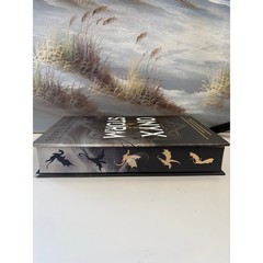 Onyx Storm Rebecca Yarros Deluxe Hardcover Sprayed Edges The Empyrean Book 3