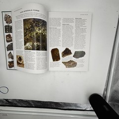 The Illustrated Guide to Rocks & Minerals: How to find, identify and collect HC