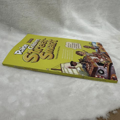 Raise Children Street-Smart Paperback Helping Kid Build Confidence Comic Edition