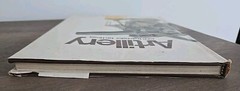 VTG 1972 Artillery by John Batchelor & Ian Hogg Hardcover Book DJ Scribners