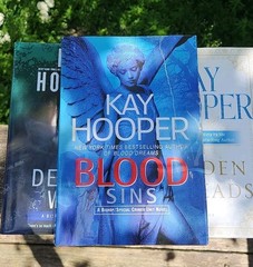 (16) Kay Hooper Novels – 9 Hardcover DJ & 7 Paperbacks (4 Bishop Files Novels)