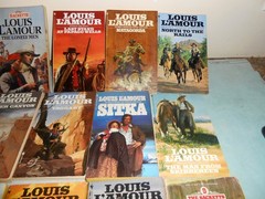 Louis Lamour Western Action Adventure Lot of 17 Paperback books 1971-1990