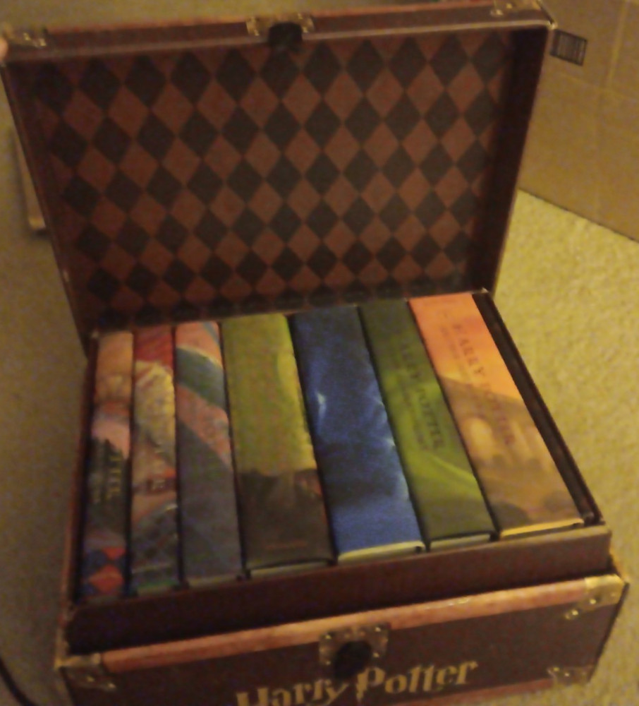 Harry Potter Hardcover Boxed Set: Books 1-7 (Trunk) – by J. K. Rowling