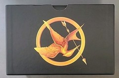 Trilogy Boxed Set – Catching Fire – Mockingjay by Suzanne Collins (2013,…