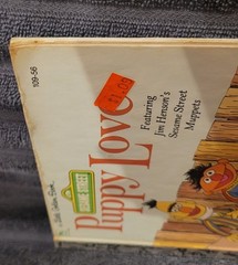 Vintage 1983 CTW Sesame Street Puppy Love A Little Golden Book 109 – 58