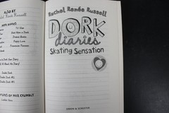 Dork Diaries Skating Sensation #4 Rachel Renee Russell 2015 Illustrated ~VG