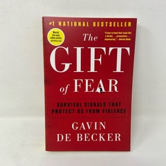 Back Bay Books The Gift of Fear, Red Trade Paperback by de Becker