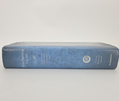 The MacArthur Study Bible John F. MacArthur 2010 Blue Black HC Crossway