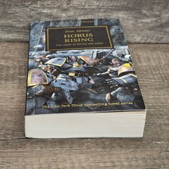 Horus Rising (1) (The Horus Heresy)