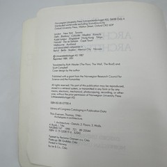 Archetypes in Architecture Thomas Thiis-Evensen Oxford University Press 1991 PB
