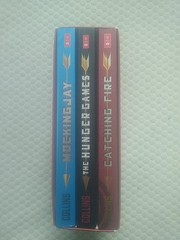 Hunger Games Trilogy Box Collection by Suzanne Collins (2014, Box or Slipcased)
