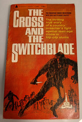 The Cross and the Switchblade – Reverand David Wilkerson – 1968 Pyramid Book PB