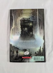 Amulet Box Set Books 1-7 Kazu Kibuishi Collection Graphix Scholastic Box Sleeve