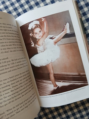 SIGNED Liza Minnelli Kids, Wait Till You Hear This! UK 1st Printing Hardcover