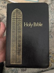 Nelson Regency Holy Bible King James Version Giant Print Red Letter 883C
