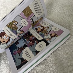 Raina Telgemeier: Smile Drama Sisters Ghosts Guts Graphic Novels Paperback Kids