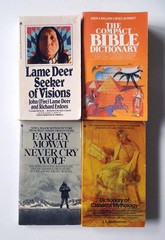Lot of 37 Vintage Nonfiction Pocketbooks: Chicago Confidential, Never Cry Wolf +