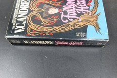 Fallen Hearts V.C. Andrews 1988 First Pocket Books Printing Gothic Romance